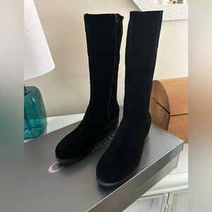 Black Suede Boots by Cla Canadiene Size 8M
